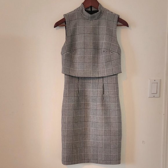 RW&CO. Dresses & Skirts - Houndstooth fitted dress